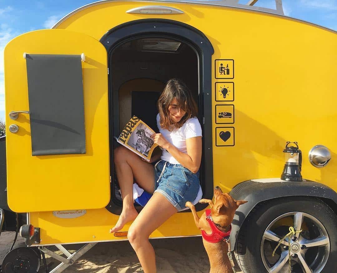 46367416_588015834954295_593330336251855521_n_18005396935070766